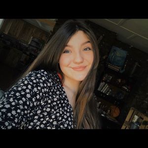 Meet your Posher, Rainy